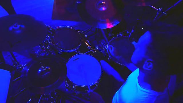 Accompanying Saxophonist Headliner (Sion Brunson) in Cruise Ship смотреть онлайн