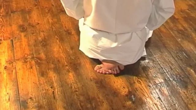 Shotokan Karate Kihon: Kneeling and Bowing - Sensei Dave Kershaw смотреть онлайн