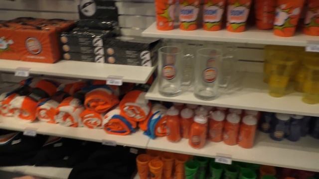 Dave & Buster's Arcade Prize Area!!! смотреть онлайн