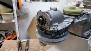 Ремонт техники Кудрово | Кухоный комбайн Kenwood посторонний звук при работе