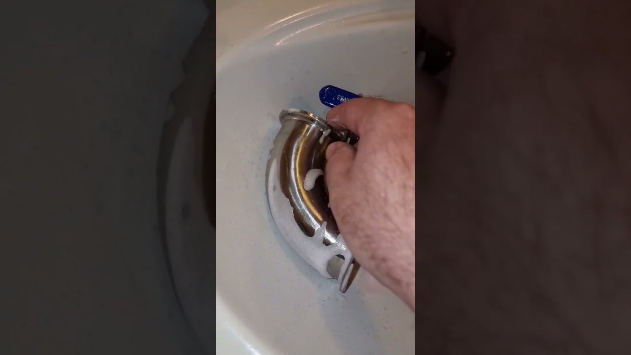 КАК ЧИСТИТЬ НЕРЖАВЕЙКУ? НА ПРИМЕРЕ УЗЛА ОТБОРА WEIN 6 PRO #самогон #нержавейка #очистка смотреть онлайн