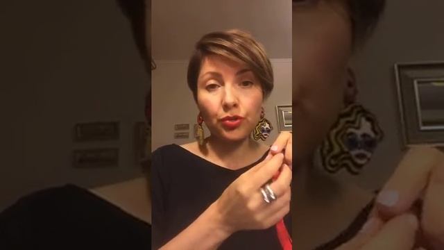 Крупные серьги: с чем носить