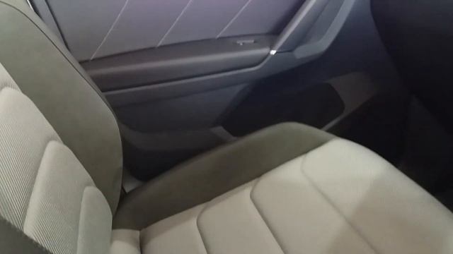 2020 VW Volkswagen Tiguan R Line REVIEW INTERIOR: 2020 VW Touareg Brother смотреть онлайн