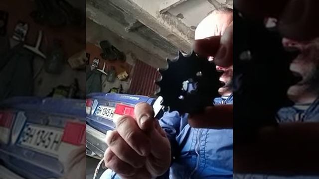 кто подскажет на 16 или 17 зубьев передняя звезда на баджаж боксера с чего подойдёт без переделок. смотреть онлайн