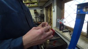 Как сделать болт под внутренний шестигранник?