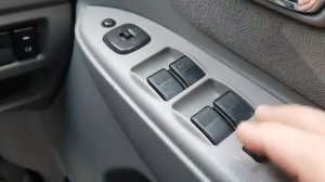 Органы управления в Mazda Premacy.