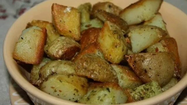 Картошка, запечённая в чесночном масле Рецепт приготування в описах смотреть онлайн
