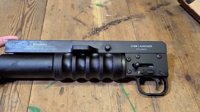 Spike's Tactical 12 inch side loading HAVOC 37mm Launcher смотреть онлайн