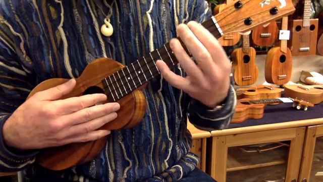"Goofus" on Kamaka HF 1 100 2016 Anniversary Model Curly Koa Soprano #2434 @ Ukulele Mania, Tokyo смотреть онлайн