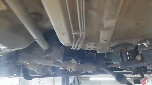 Переуплотнение передней крышки ДВС на автомобиле Nissan X-trail T31, в Техцентре Коуш. смотреть онлайн