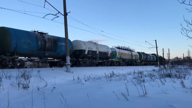 Электровоз ВЛ11М-282/291Б с перегоняемыми тепловозами ЧМЭ3-5314 и ЧМЭ3Э-6775 смотреть онлайн