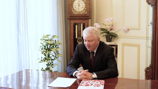 Обращение Посла России во Франции по поводу переноса программы "Русских сезонов" смотреть онлайн