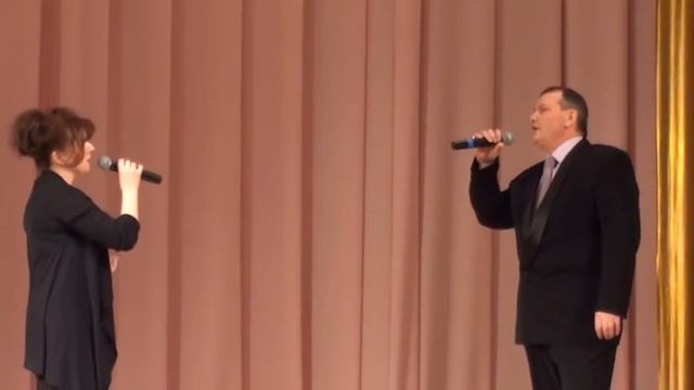 Вот это исполнение! Две волны друг друга нежно обнимают (дуэт Аркадий Тимофеев и Ольга Кочарова) смотреть онлайн