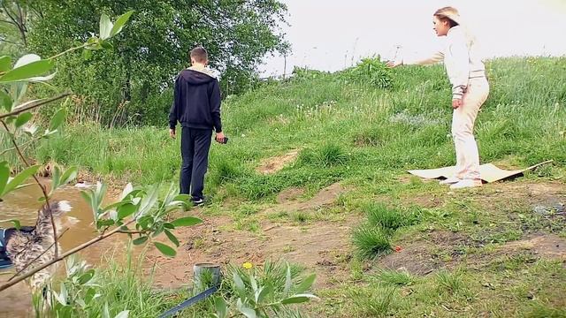 УЖАС В ВОДЕ КРОКОДИЛ НАПАЛ НА ДЕВУШКУ ОН НАСТОЯЩИЙ ПРАНК! ОН ЕЕ СЪЕСТ ЗАЖИВО ЧТО ДЕЛАТЬ ЧТОБЫ ВЫЖИТ смотреть онлайн