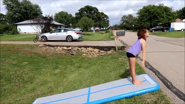 How to Do a Backflip in One Day for Beginners |Tutorial смотреть онлайн
