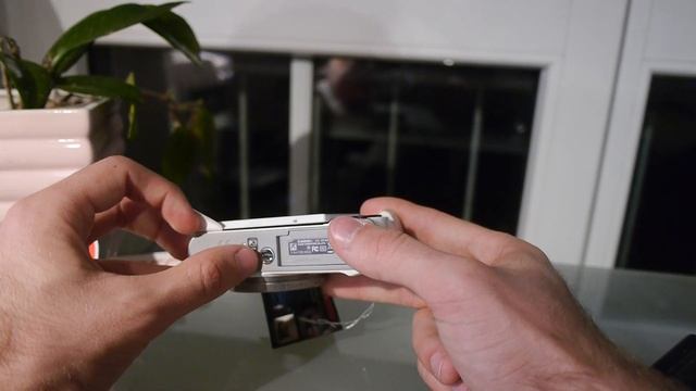 Casio Exilim EX-ZR1000 Unboxing смотреть онлайн