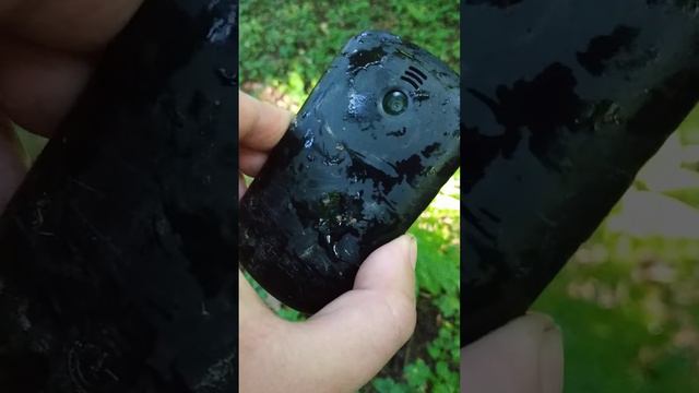 Нашёл телефон LG в лесу! #shorts