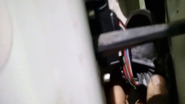 Opel Astra H. Не работают электростеклоподъемники. Заблокировалась дверь. смотреть онлайн