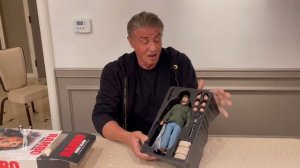 Unboxing John James Rambo Sixth Scale Figure   First Blood Series par Sylvester Stallone