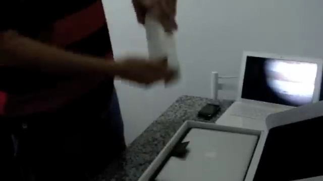 Unboxing MacBook Pro 2011 смотреть онлайн
