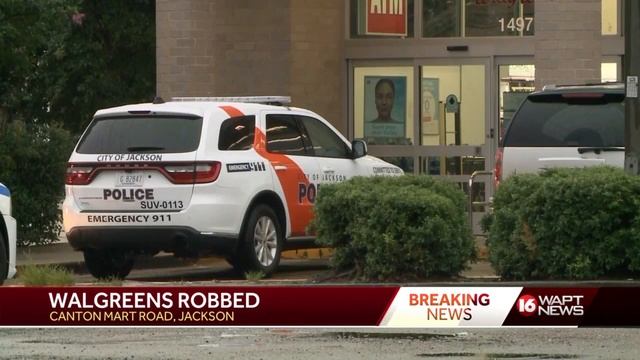 JPD investigates drug store robbery смотреть онлайн