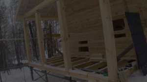 Построили баню из бруса 6 на 6. Прима ТВ снимает ролик. Плюсы и минусы винтовых свай