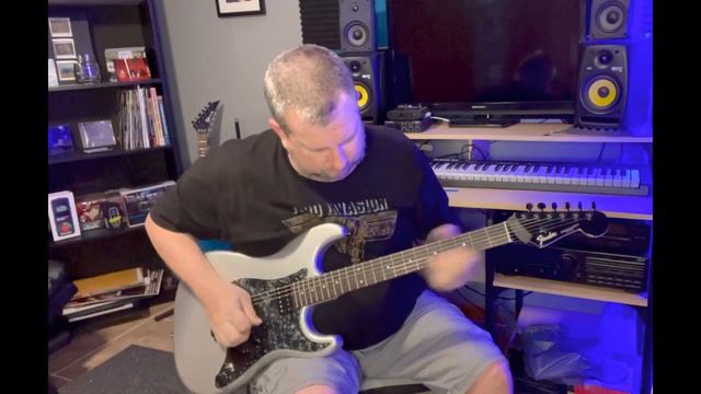 Riffing and shredding #13 Fender Boxer Stratocaster #fenderstratocaster #seymourduncan #bosskatana смотреть онлайн