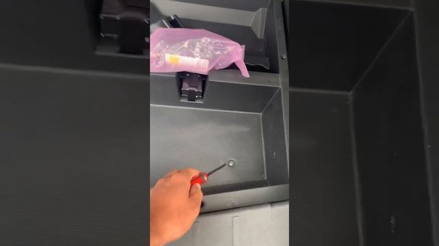 Mitsubishi Outlander PHEV, (Toyota Hybrid)Jump start смотреть онлайн