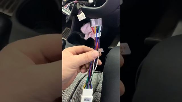 Установка Android магнитолы на авто смотреть онлайн