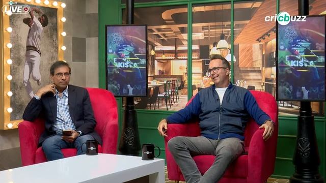 Cricbuzz Live: #WorldCup | #Pakistan keep semis hopes alive, thump #Bangladesh, #Fakhar hits 81 смотреть онлайн