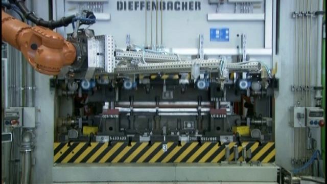 Production BMW 5 Series Sedan - Plant Dingolfing in Germany New 5-series F10 generation смотреть онлайн