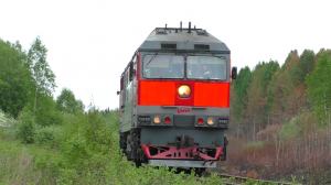ТЭП70-0513 с суперприветливой бригадой следует резервом