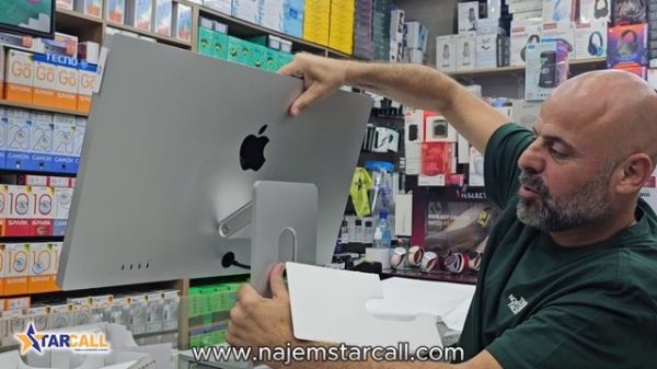 Immerse yourselfin a 5K dream with Apple Studio Display 27 inch #najemstarcall