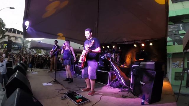 Polifonia - Todos Estão Surdos - Rock na Praça Vargem Alta - 21-04-16 смотреть онлайн