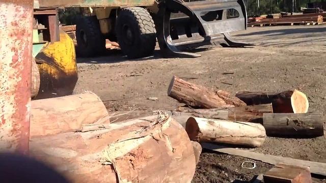 Hardwood Log Docker 1/3 смотреть онлайн