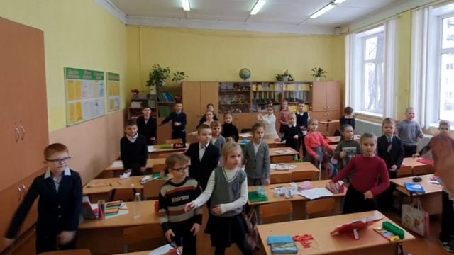 Праздник "8 Марта" в школе. смотреть онлайн