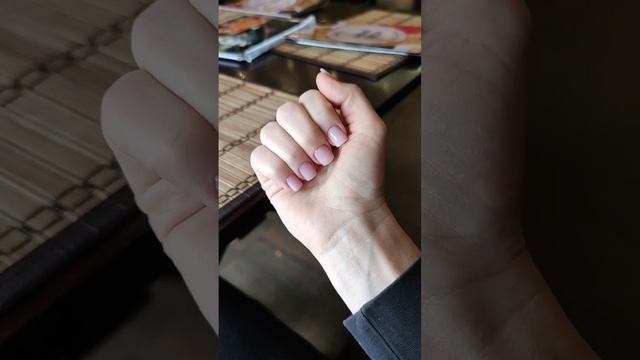 Новый маникюр Нюд смотреть онлайн