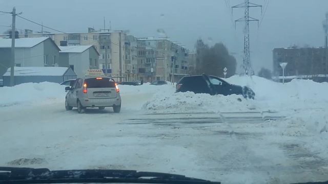 Упражнение заезд в гараж со стороны. смотреть онлайн