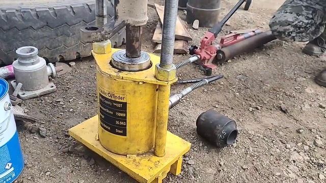 замена задних пальцев передней рессоры shacman x3000 смотреть онлайн