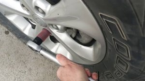 Контроль затяжки колесных гаек.