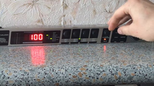 BEHRINGER VIRTUALIZER PRO DSP2024P