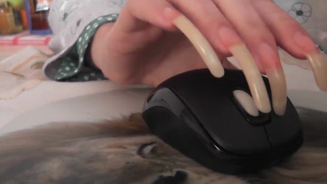 Black-Kitty Using Computer And Mouse With Very Long Nails (video 50)
