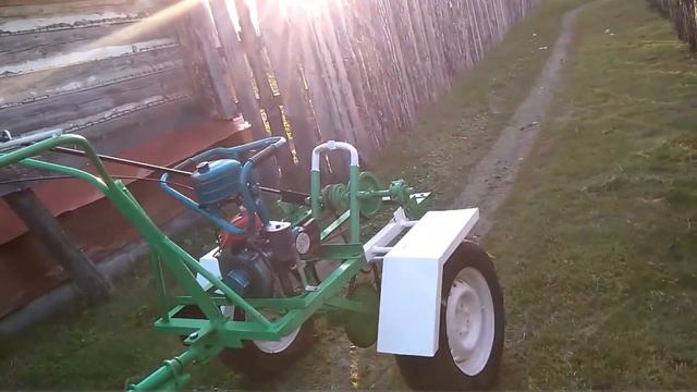 Чувак собрал мотоблок, двигатель от бензопилы? смотреть онлайн