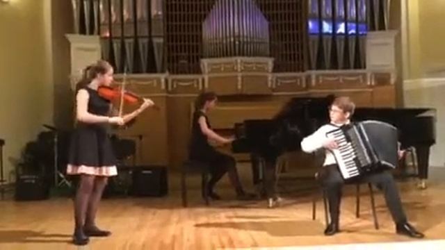 Ульяна Лабзова, Ярослав Русанов, Арина Суслова, танго Por una cabezа смотреть онлайн