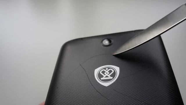 Prestigio MultiPad Visconte Quad 3GK Тест задней крышки на царапины смотреть онлайн