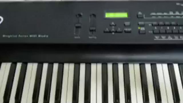 Ensoniq  KS 32DEMO