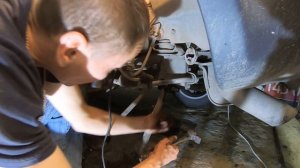 Замена заднего подшипника ступицы Фрилендер 2/Замена  сайлентблока рычага/Не так все просто