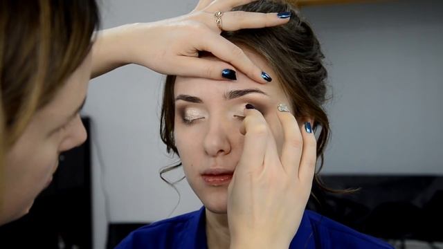 Свадебный макияж. Как сделать плавную растушевку смотреть онлайн