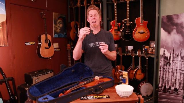 How to Humidify a Small Instrument Case i.e. Violin смотреть онлайн