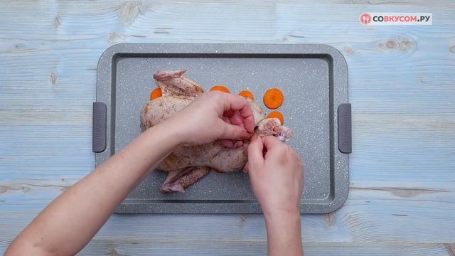 Как приготовить курицу с яблоками и апельсинами - Рецепты от Со Вкусом смотреть онлайн